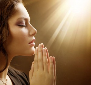 latina praying